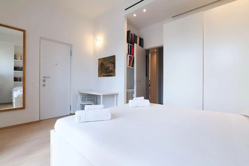 Contempora Apartments - Trilocale Fontana 22 Milan