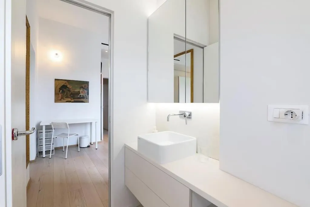 Contempora Apartments - Trilocale Fontana 22 Milan